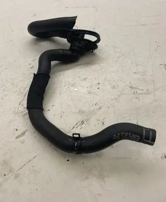 Mercedes-Benz C AMG W204 Engine coolant pipe/hose A2048305596