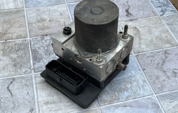 Audi A4 S4 B6 8E 8H ABS Pump 8E0910517D012 8E0614517AK06