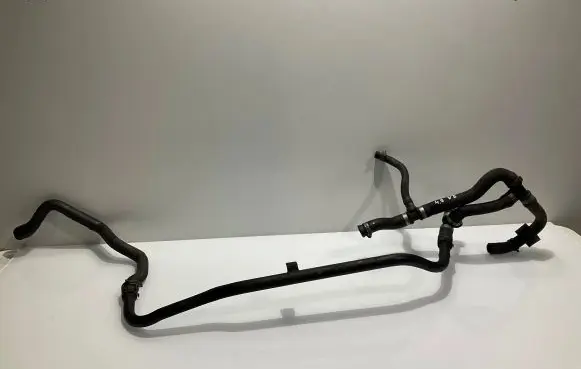 Mercedes-Benz E W211 Engine coolant pipe/hose