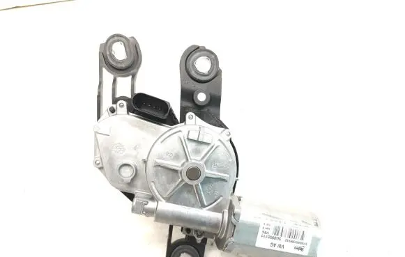 Volkswagen Golf VII Rear window wiper motor 5G0955711 W000038532