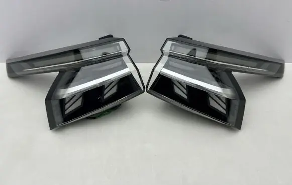 Nissan Qashqai J12 Rear/tail lights set 26555HN25A