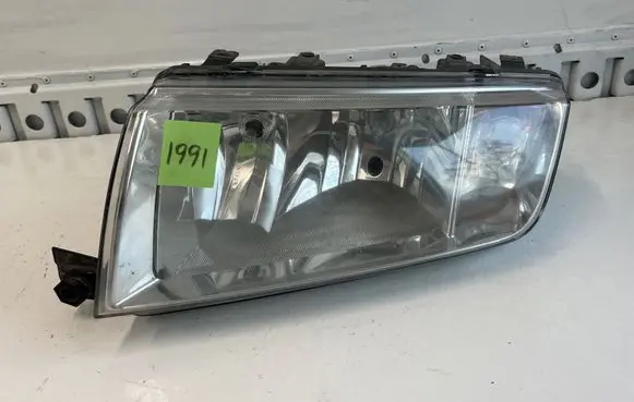Skoda Fabia Mk1 (6Y) Headlight/headlamp