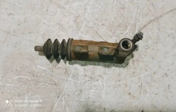 Toyota Yaris Verso Clutch slave cylinder 