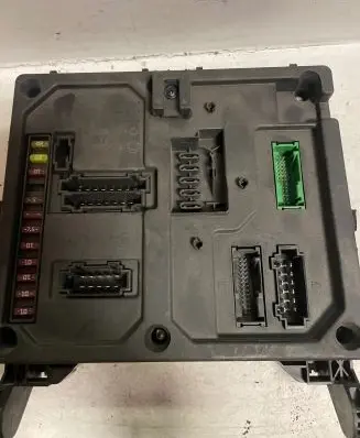 Volkswagen Sharan Fuse module 7M0962258D 97VW14B305AB S108145100F