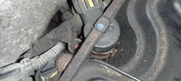 Opel Zafira B Fuel injector 0445110165