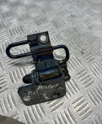 Volkswagen PASSAT CC Front door lower hinge 3C8831412A