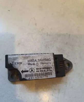 Mercedes-Benz E W210 Airbag deployment crash/impact sensor 0008209926