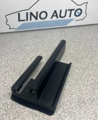BMW 5 E60 E61 Front driver seat rail 7007695