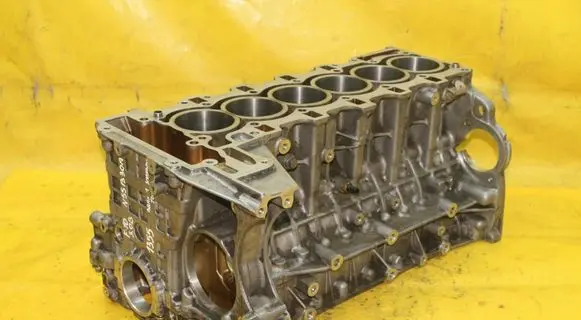 BMW 5 F10 F11 Engine block 
