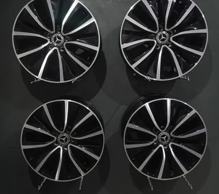 Mercedes-Benz CLS W257 R18 alloy rim A2574010700
