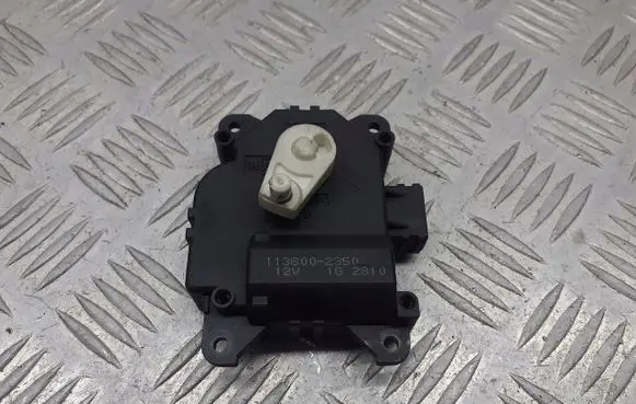 Honda CR-V A/C air flow flap actuator/motor 113800-2350