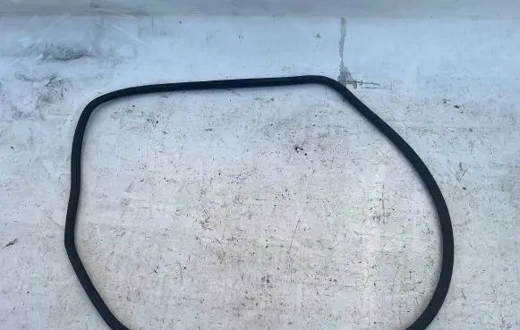 Opel Astra J Rubber seal front coupe door 13259929