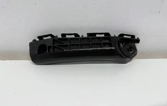 Toyota Yaris Front bumper mounting bracket 525350D090