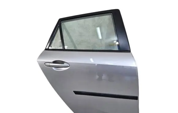 Mazda 3 II Rear door