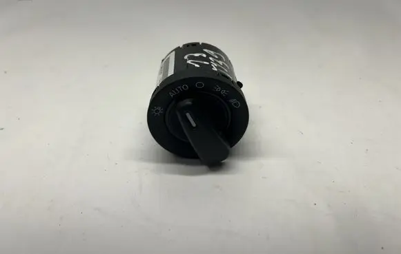 Dodge Challenger Light switch 68158243AB