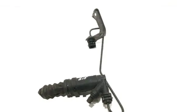 Clutch slave cylinder