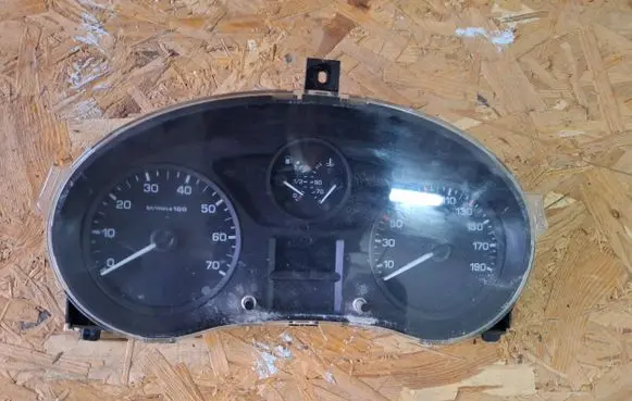 Peugeot Expert Speedometer (instrument cluster)