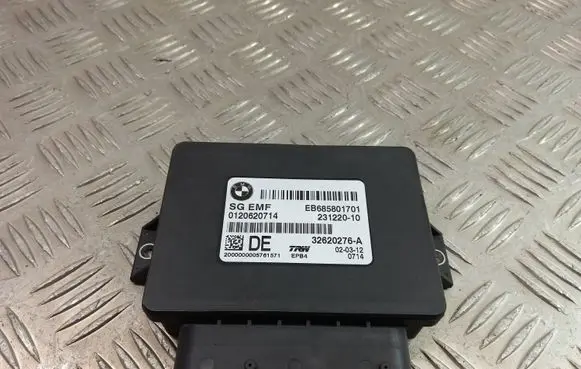 BMW X3 F25 Hand brake control module 6858017