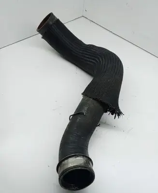 Chrysler 300 - 300C Intercooler hose/pipe 04861689AC