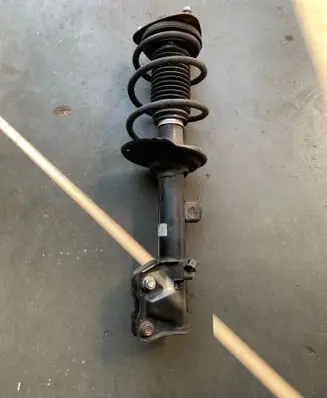 Subaru Outback (BT) Front shock absorber/damper 