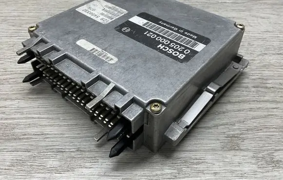 Mercedes-Benz SL R129 Engine control unit/module 1295450332 A1295450332 0205000021