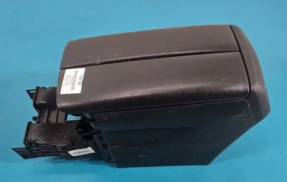 Peugeot 508 II Armrest IMPRK1567761