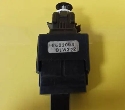 Volvo S80 Brake pedal sensor switch 8622064