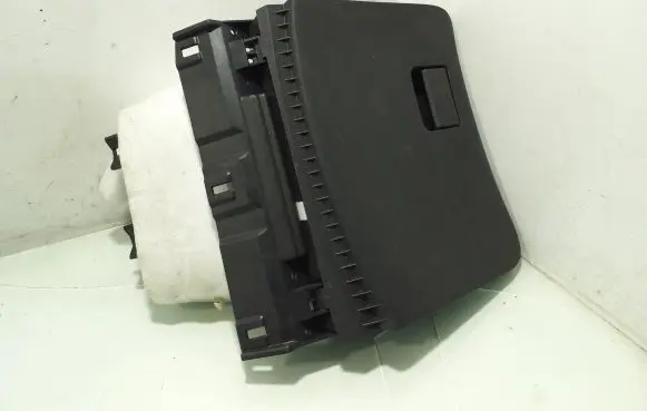 Nissan Juke I F15 Glove box 685201KP0A 6852000A86