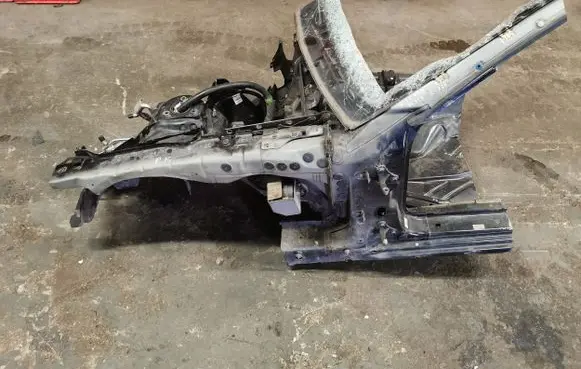Mercedes-Benz SL R230 Front quarter panel 