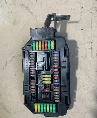 BMW X5 F15 Fuse module 6819653