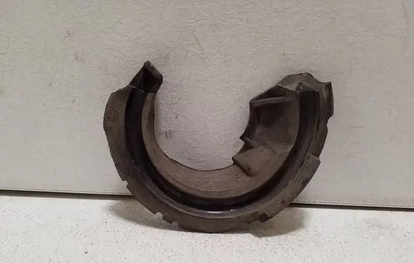 Volkswagen PASSAT B8 Front coil spring rubber mount 5Q0412545D