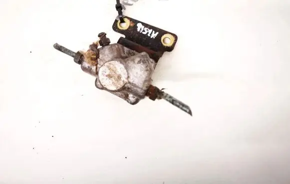 Nissan Primera Air suspension compressor 