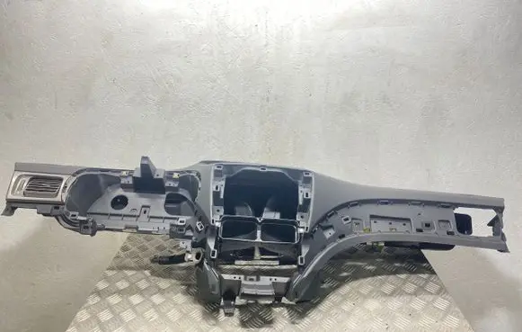 Subaru Forester SH Dashboard 66105SC000 66100FG020 66100SC010