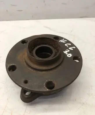 Audi A6 S6 C6 4F Rear wheel bearing hub 