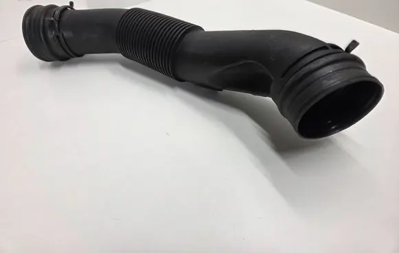 Air intake hose/pipe