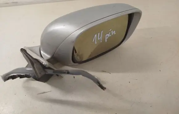 Front door electric wing mirror