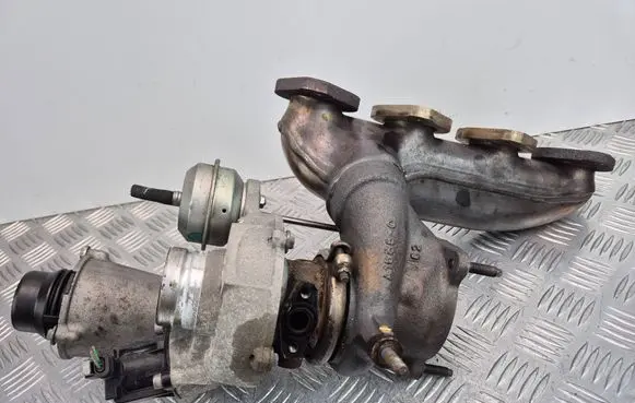 Mercedes-Benz C W204 Turbo A2710903680 A0001531159 C069