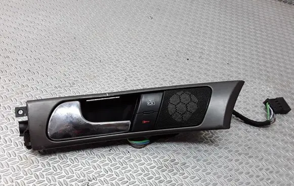 Audi A6 S6 C5 4B Front door interior handle 4B0837019
