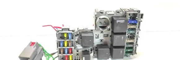 Volvo XC90 Fuse module