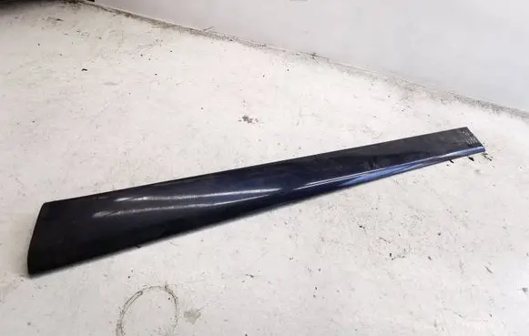 Audi A6 S6 C4 4A Front door trim (molding) 4A0853951A