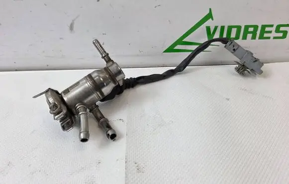 Nissan NV300 AdBlue injector 208997976R M153401277