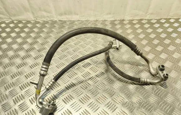 Opel Corsa E Air conditioning (A/C) pipe/hose 13431167