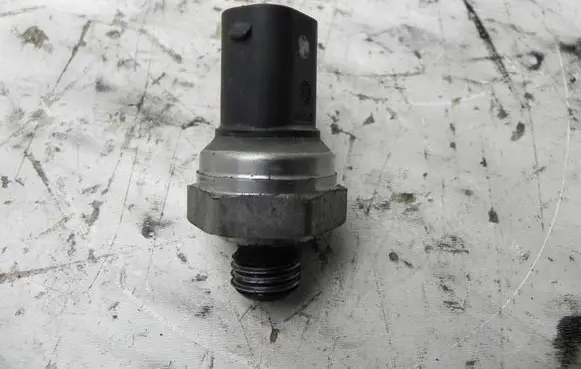 Fuel pressure sensor