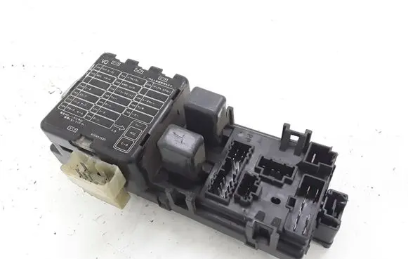 Mitsubishi Pajero Fuse module 3D16 4482