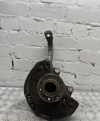 Mercedes-Benz E W213 Front wheel hub A2133325100
