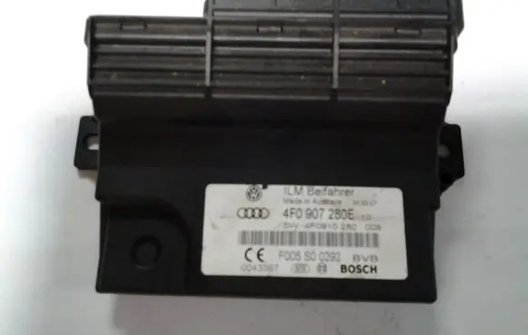 Audi Q7 4L Power management control unit 4F0907280E