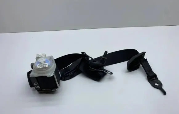 Dodge Durango Rear seatbelt P5ME38DX9AA 4274173835A