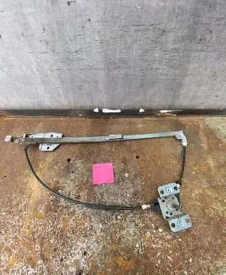 Volkswagen Transporter - Caravelle T4 Front door manual window regulator 