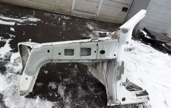 Volkswagen Amarok Front quarter panel 2H0805115