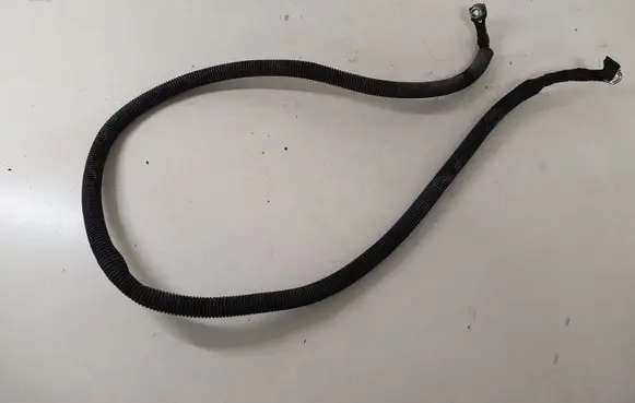 Mercedes-Benz Vito Viano W639 Positive cable (battery)